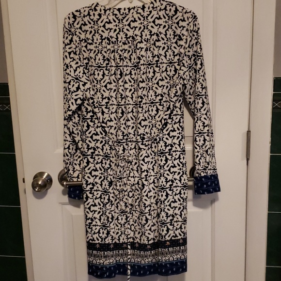 Loft dress - Picture 2 of 8